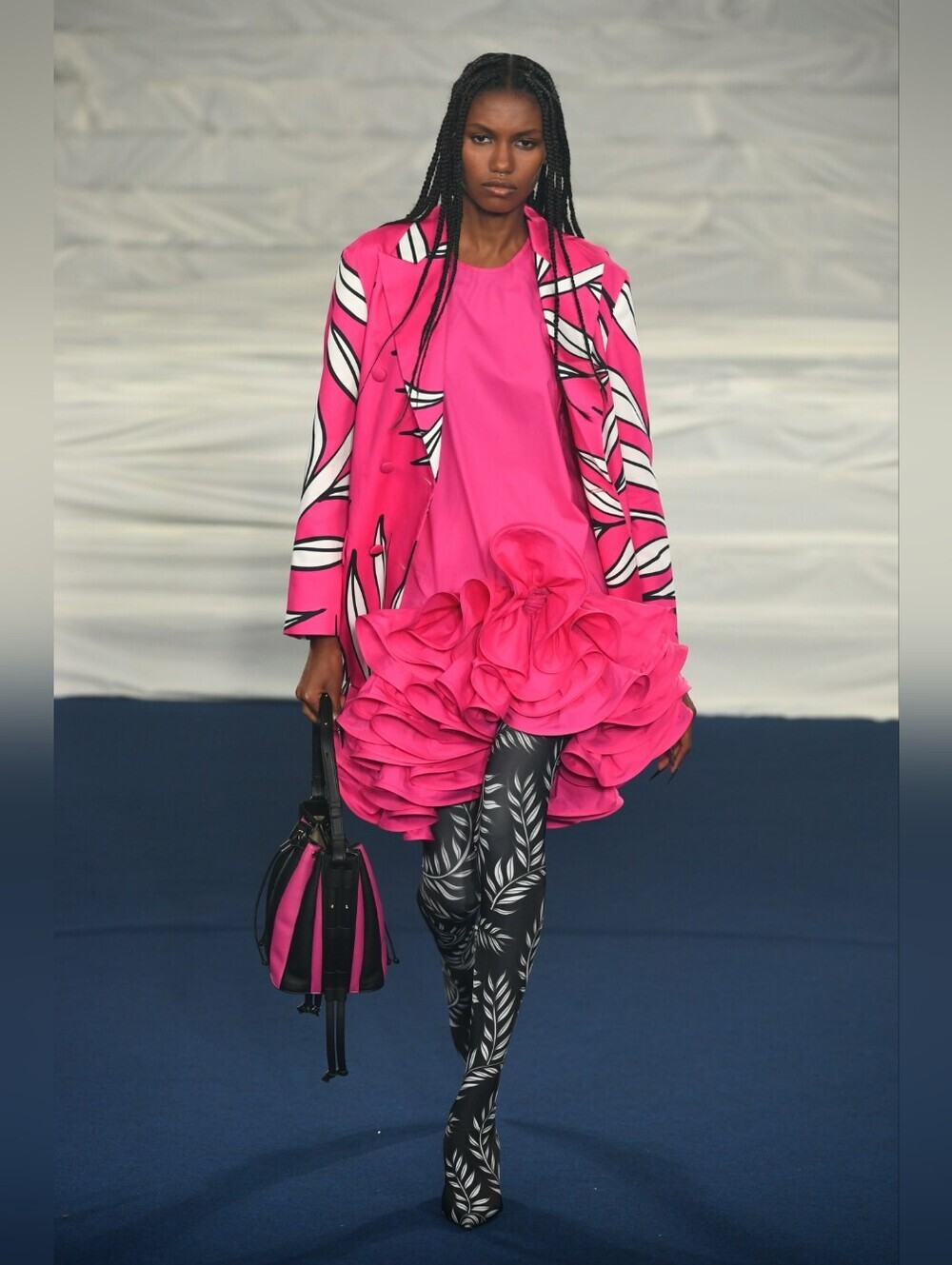 Rochas Paris Runway SS2023 Hot Pink Sleeveless Dress With Ruffles Size 4 BNWT